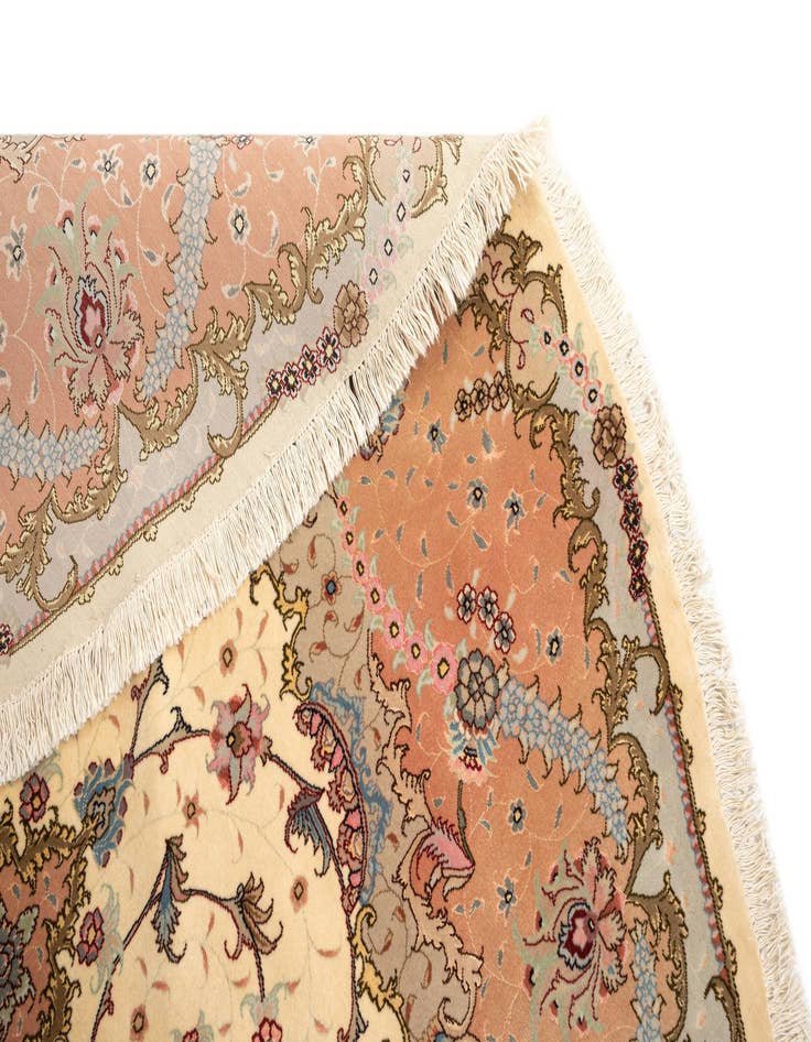 Detail image of  9' 10 x 9' 10 Tabriz Round Rug