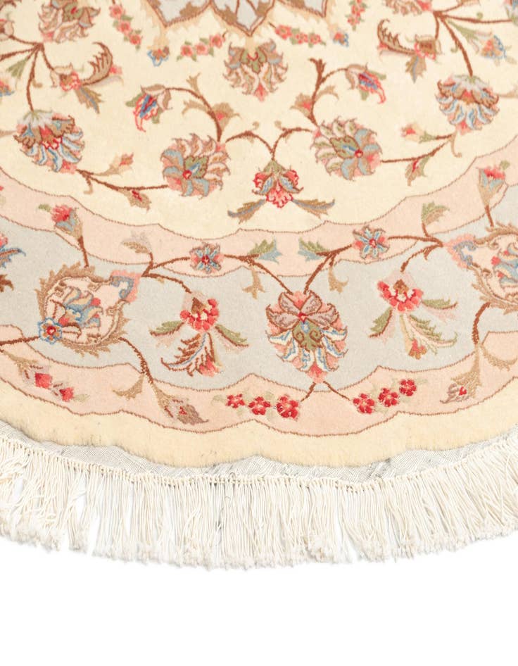 Detail image of  4' 11 x 4' 11 Tabriz Round Rug