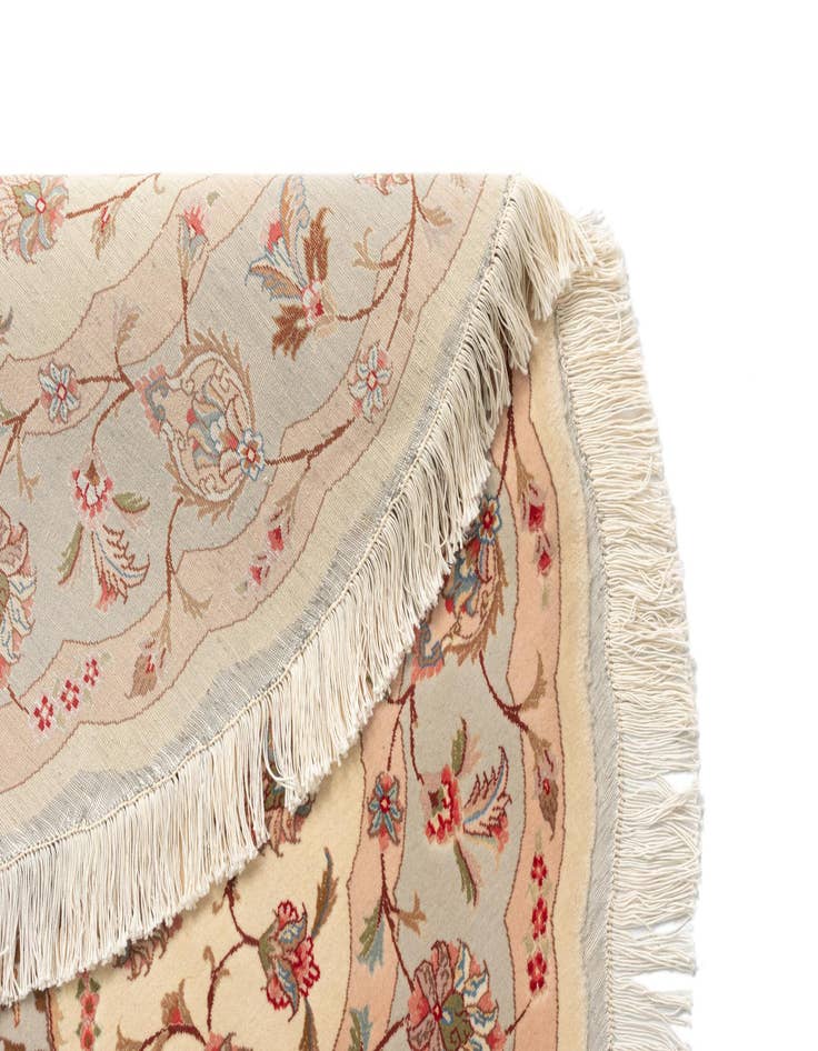 Detail image of  4' 11 x 4' 11 Tabriz Round Rug