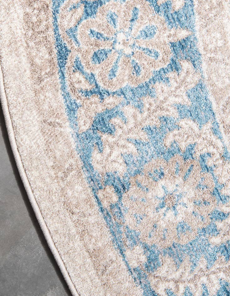 Detail image of  4' x 4' Viola Round Rug