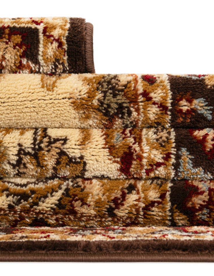 Detail image of  2' 7 x 10' Aditi Runner Rug