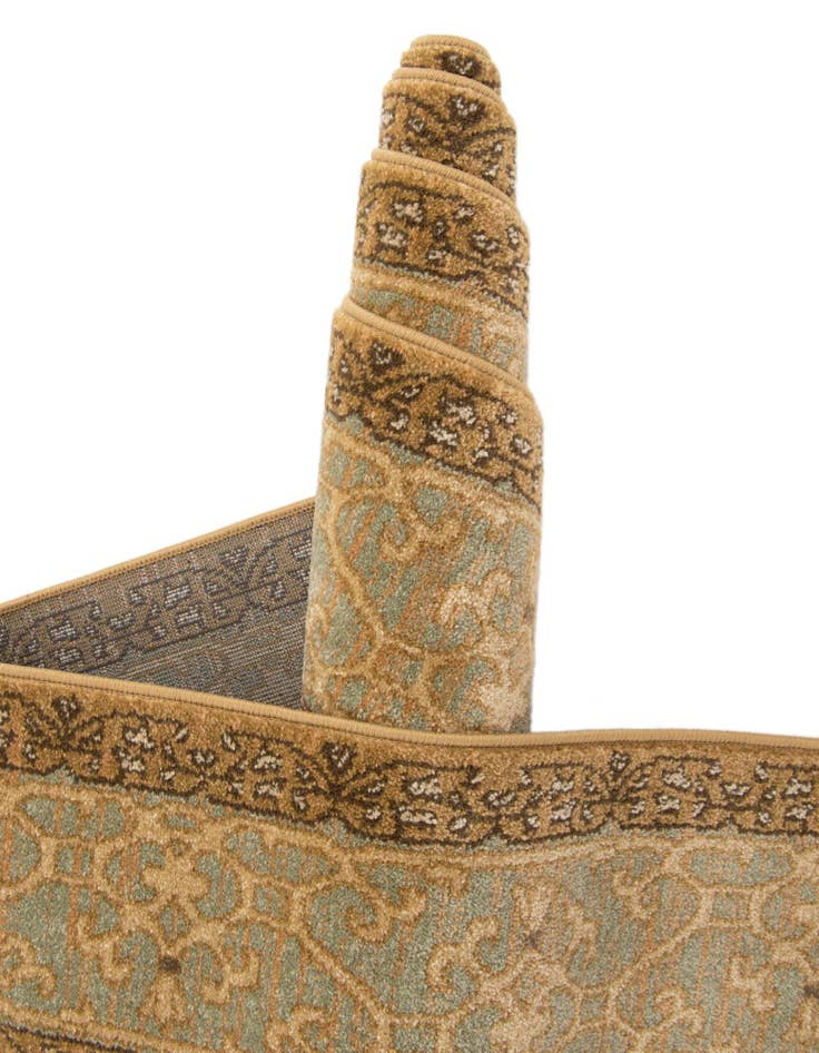 Detail image of  2' 7 x 10' Amina Runner Rug