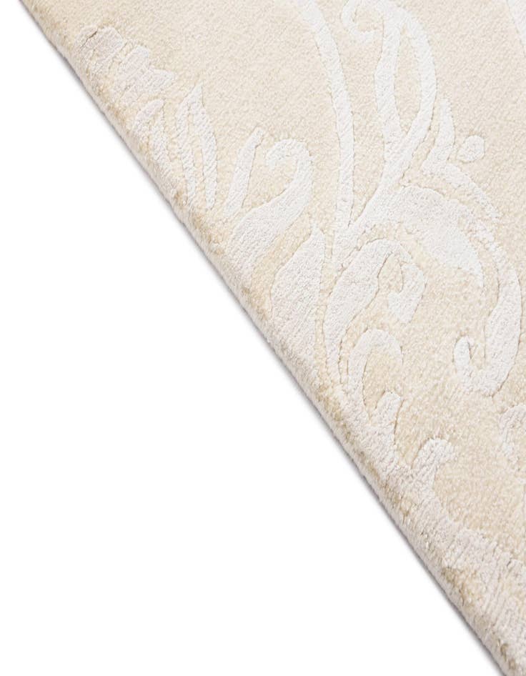 Detail image of  2' 8 x 9' 10  Hand Knotted Darya Wool Runner Rug