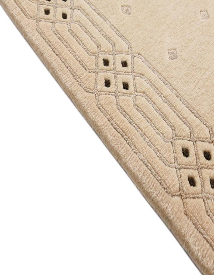 Detail image of  2' 8 x 9' 8  Hand Knotted Darya Wool Runner Rug