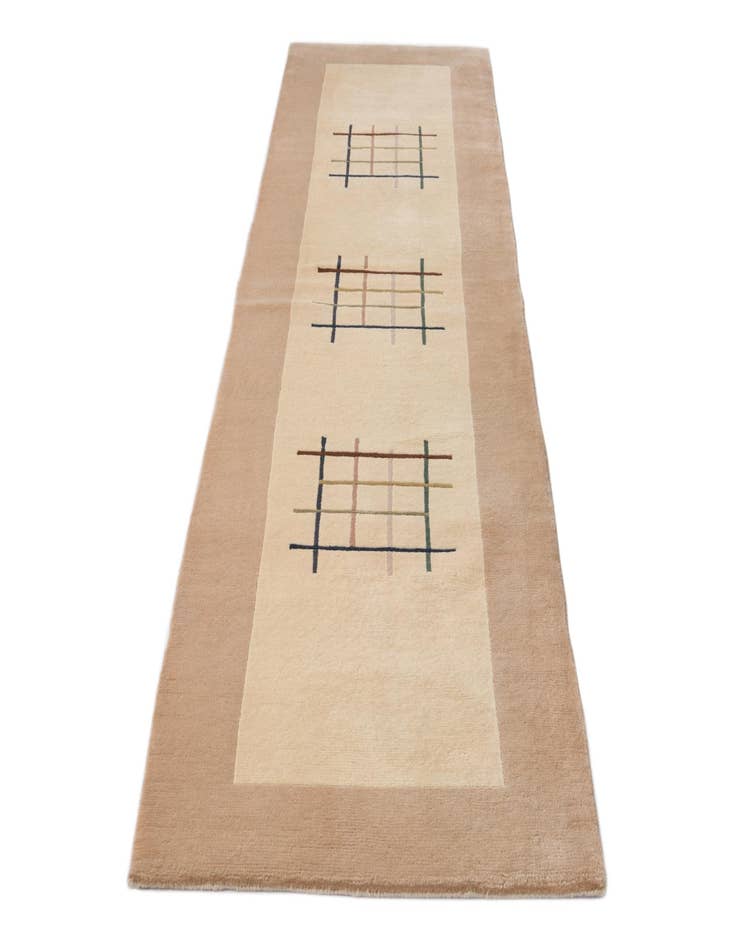 Detail image of  2' 7 x 9'  Hand Knotted Darya Wool Runner Rug