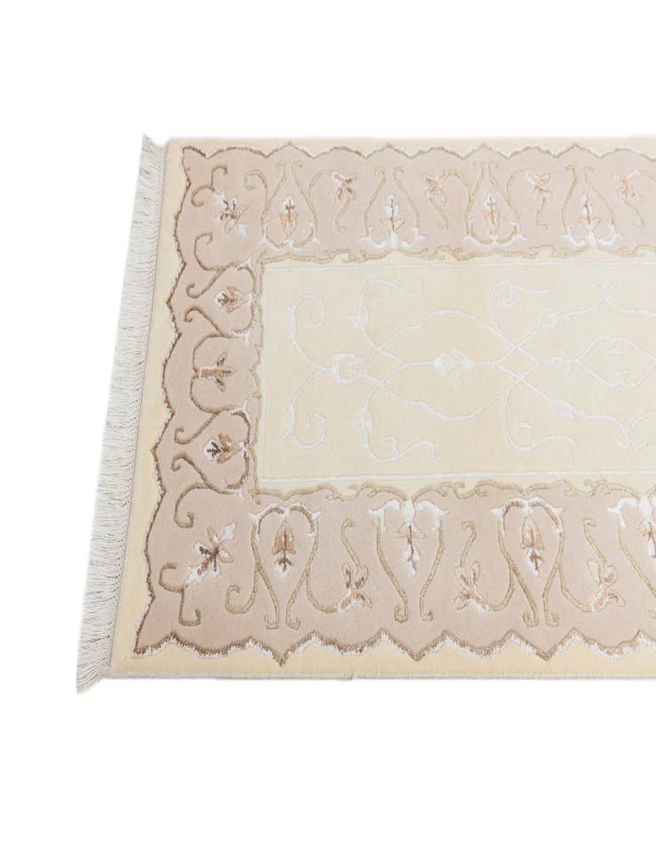 Detail image of  2' 8 x 6' 5  Hand Knotted Darya Wool Runner Rug