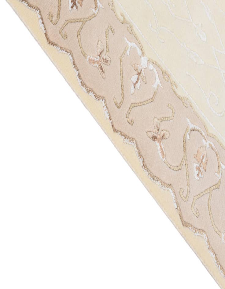 Detail image of  2' 8 x 6' 5  Hand Knotted Darya Wool Runner Rug