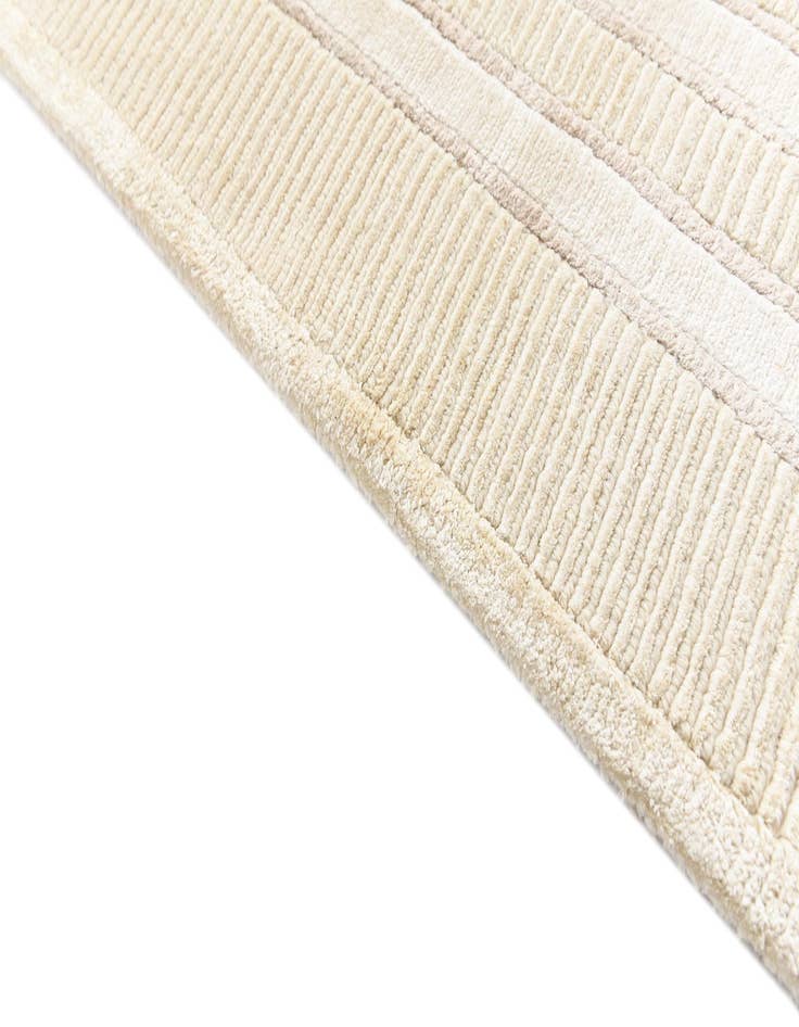 Detail image of  2' 8 x 9' 5  Hand Knotted Darya Wool Runner Rug