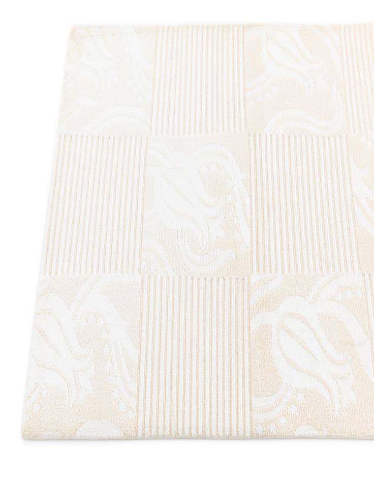 Detail image of  2' 7 x 9' 11 Darya Runner Rug