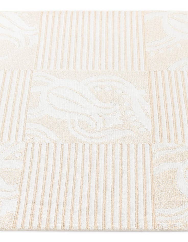 Detail image of  2' 7 x 9' 11 Darya Runner Rug