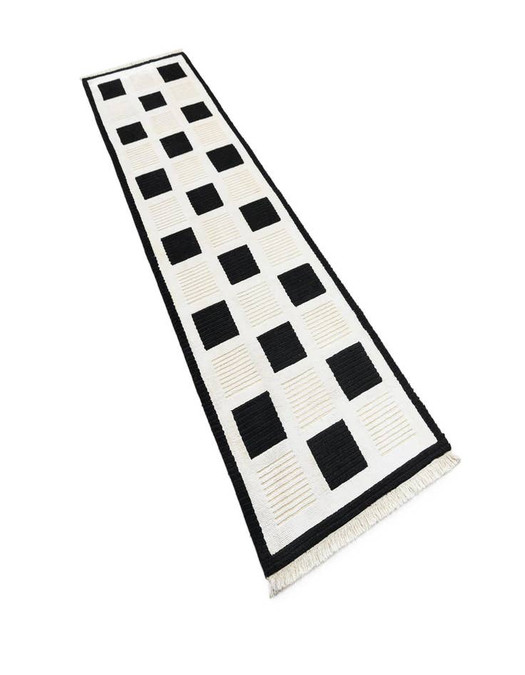 Detail image of  2' 9 x 9' 11 Darya Runner Rug