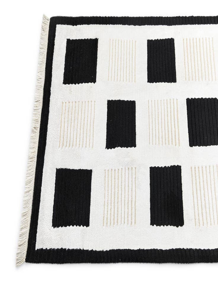 Detail image of  2' 9 x 9' 11 Darya Runner Rug