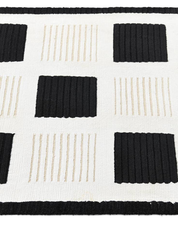 Detail image of  2' 9 x 9' 11 Darya Runner Rug