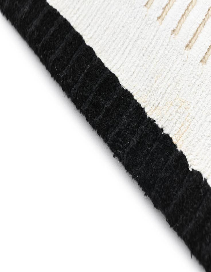 Detail image of  2' 9 x 9' 11 Darya Runner Rug