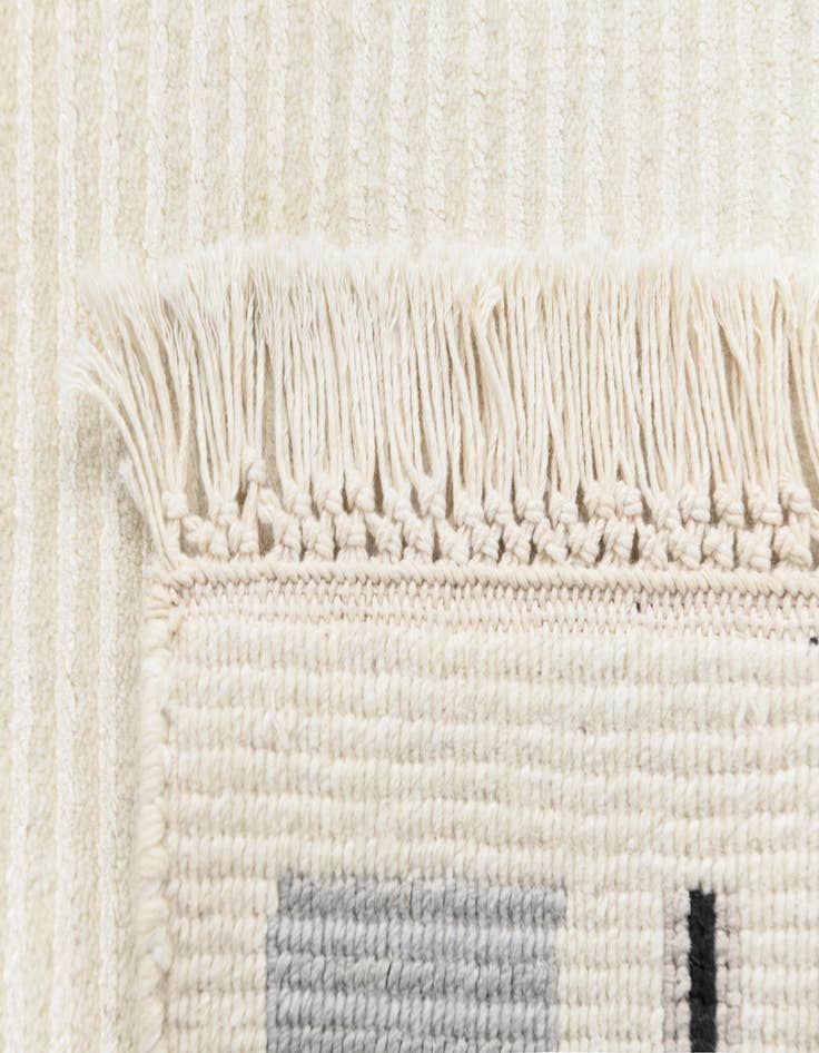 Detail image of  2' 8 x 9' 11 Darya Runner Rug