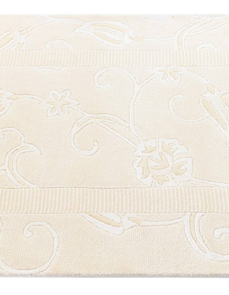 Detail image of  2' 11 x 12' 11 Darya Runner Rug