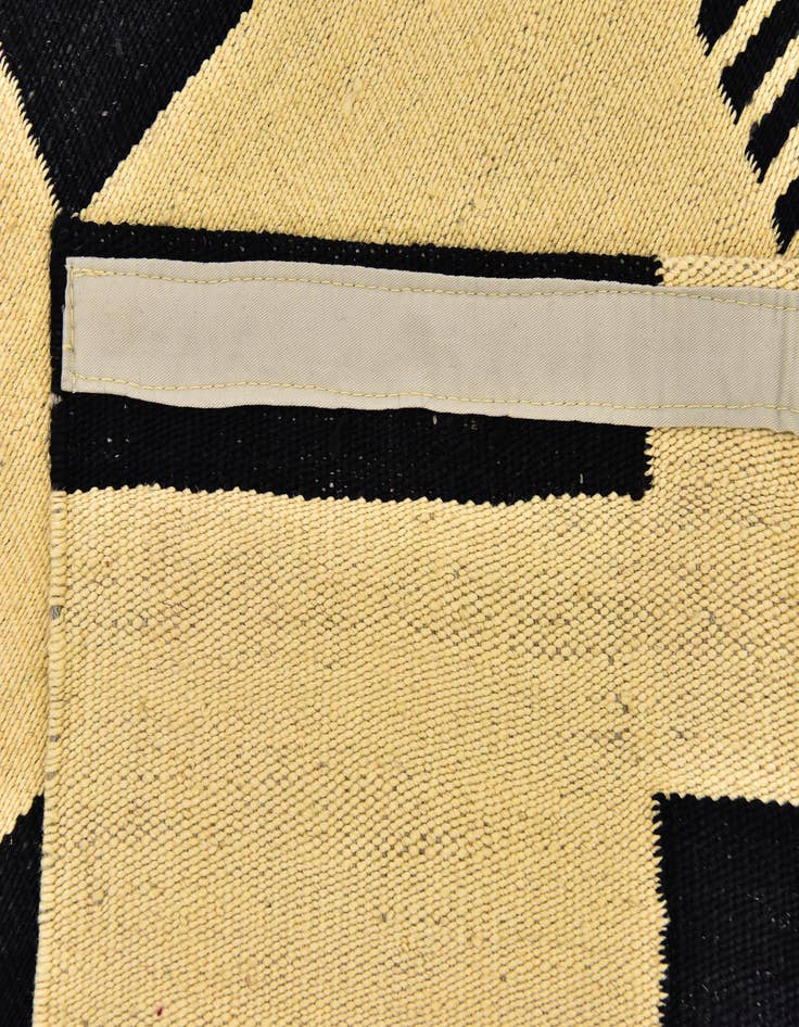 Detail image of  2' 8 x 8' 2  Hand Woven Kilim Modern Wool Runner Rug