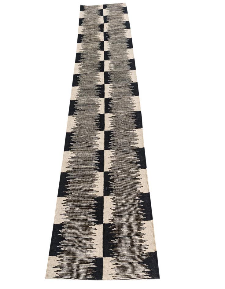 Detail image of  2' 6 x 8' 5  Hand Woven Kilim Modern Wool Runner Rug