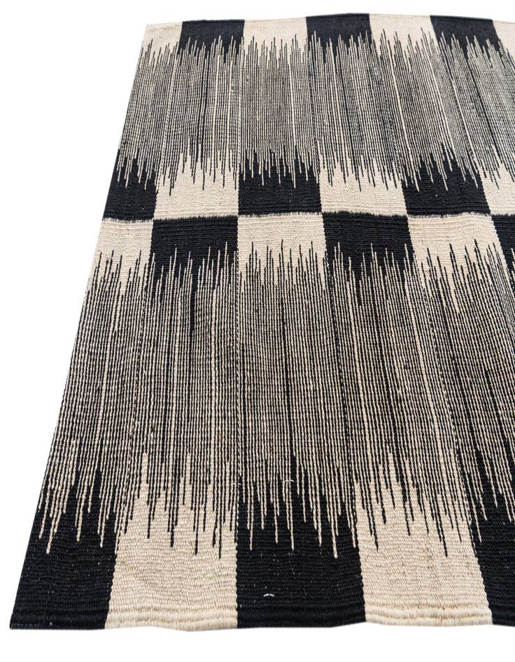 Detail image of  2' 6 x 8' 5  Hand Woven Kilim Modern Wool Runner Rug