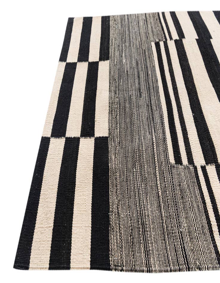 Detail image of  2' 10 x 9' 8  Hand Woven Kilim Modern Wool Runner Rug