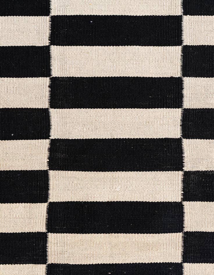 Detail image of  2' 8 x 9' 8  Hand Woven Kilim Modern Wool Runner Rug