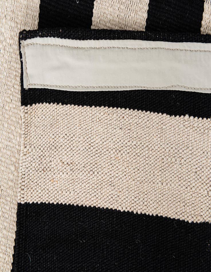 Detail image of  2' 8 x 9' 8  Hand Woven Kilim Modern Wool Runner Rug