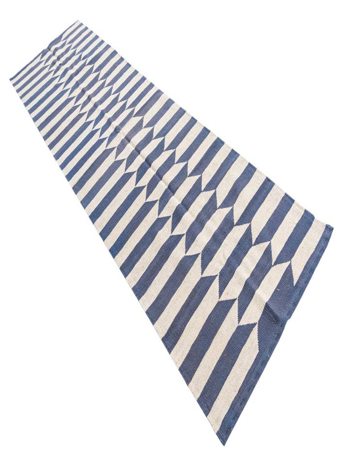 Detail image of  2' 8 x 9' 8  Hand Woven Kilim Modern Wool Runner Rug