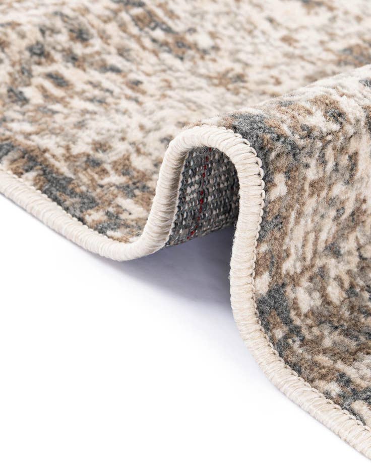 Detail image of  2' 7 x 10' Mojave Runner Rug