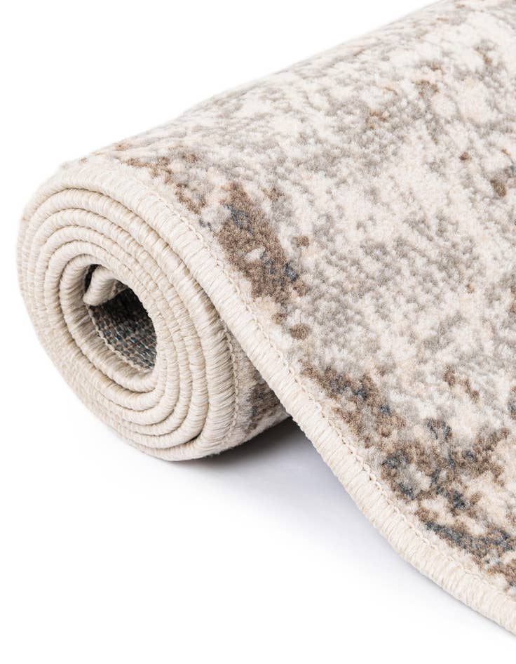 Detail image of  2' 7 x 10' Mojave Runner Rug