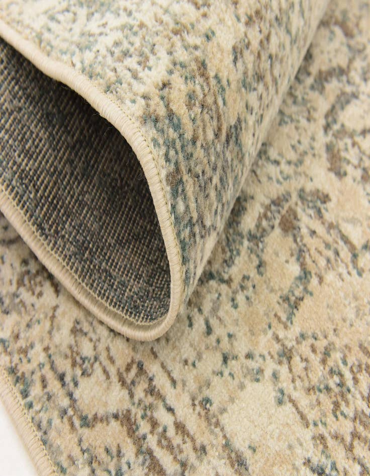 Detail image of  2' 6 x 10' Mojave Runner Rug