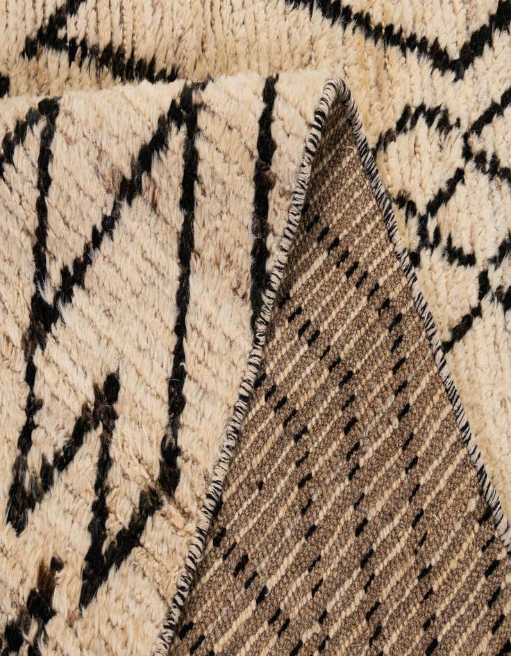 Detail image of  3' 5 x 16' 6  Hand Knotted Moroccan Wool Runner Rug