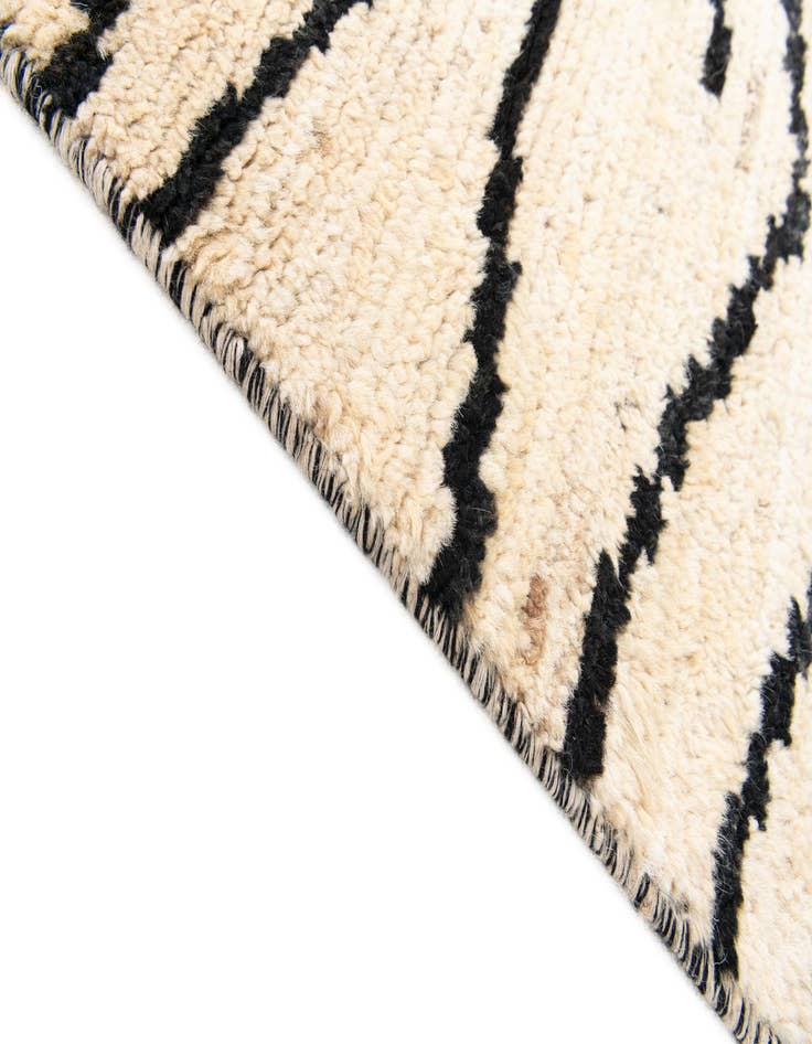 Detail image of  4' 1 x 14' 9  Hand Knotted Moroccan Wool Runner Rug