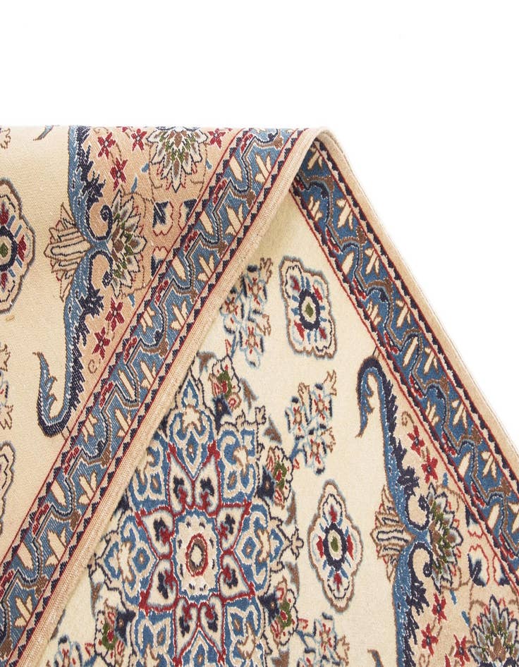 Detail image of  2' 11 x 13' Nain Wool Runner Rug