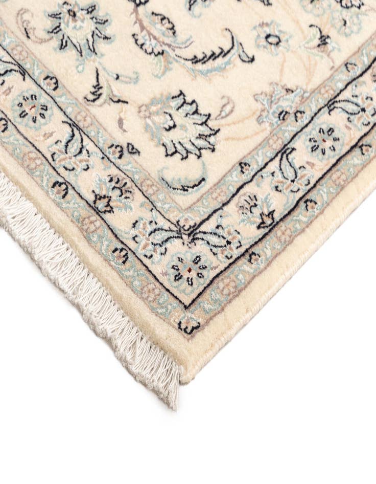 Detail image of  2' 11 x 10' Nain Wool Runner Rug