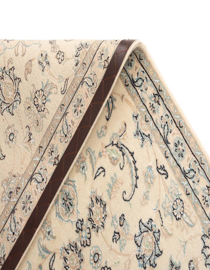 Detail image of  2' 11 x 10' Nain Wool Runner Rug