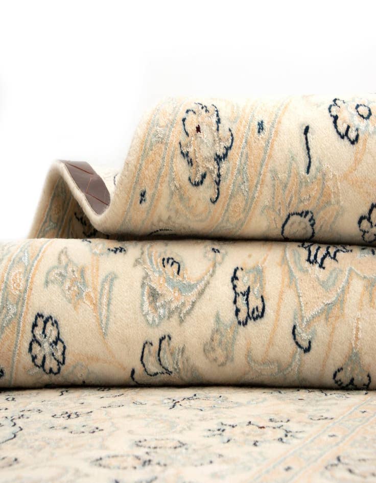 Detail image of  2' 11 x 16' 5 Nain Wool Runner Rug