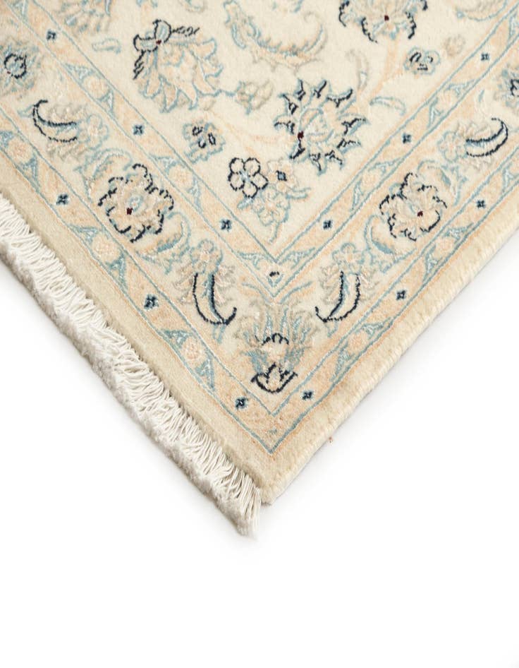 Detail image of  2' 11 x 16' 5 Nain Wool Runner Rug