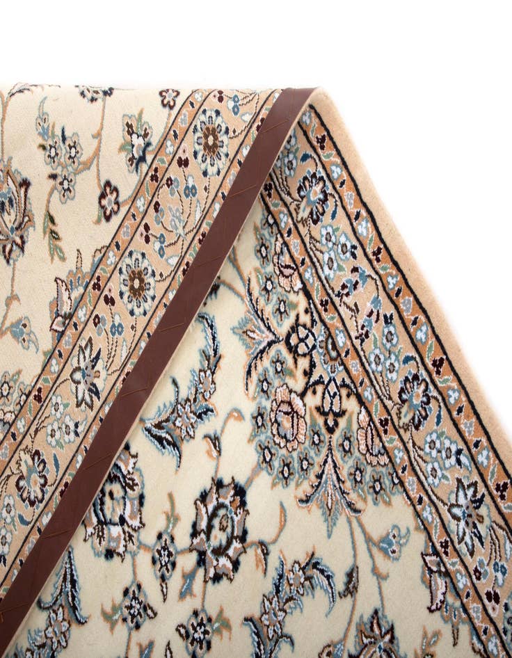 Detail image of  3' 6 x 9' 10  Hand Knotted Nain Persian Wool Runner Rug