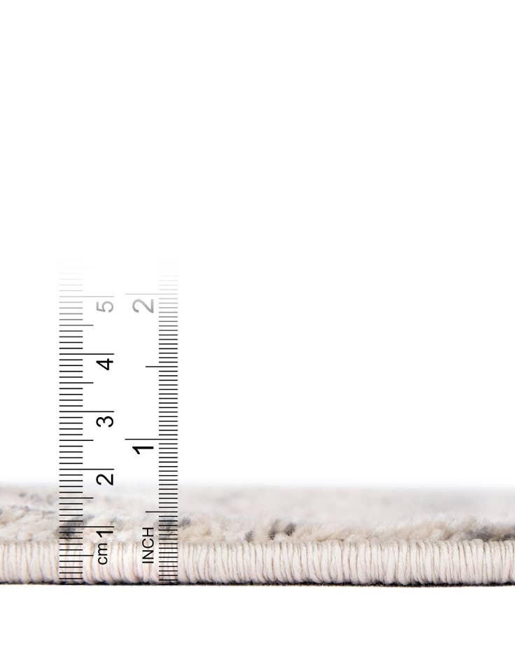 Detail image of  2' 7 x 10' Oasis Runner Rug