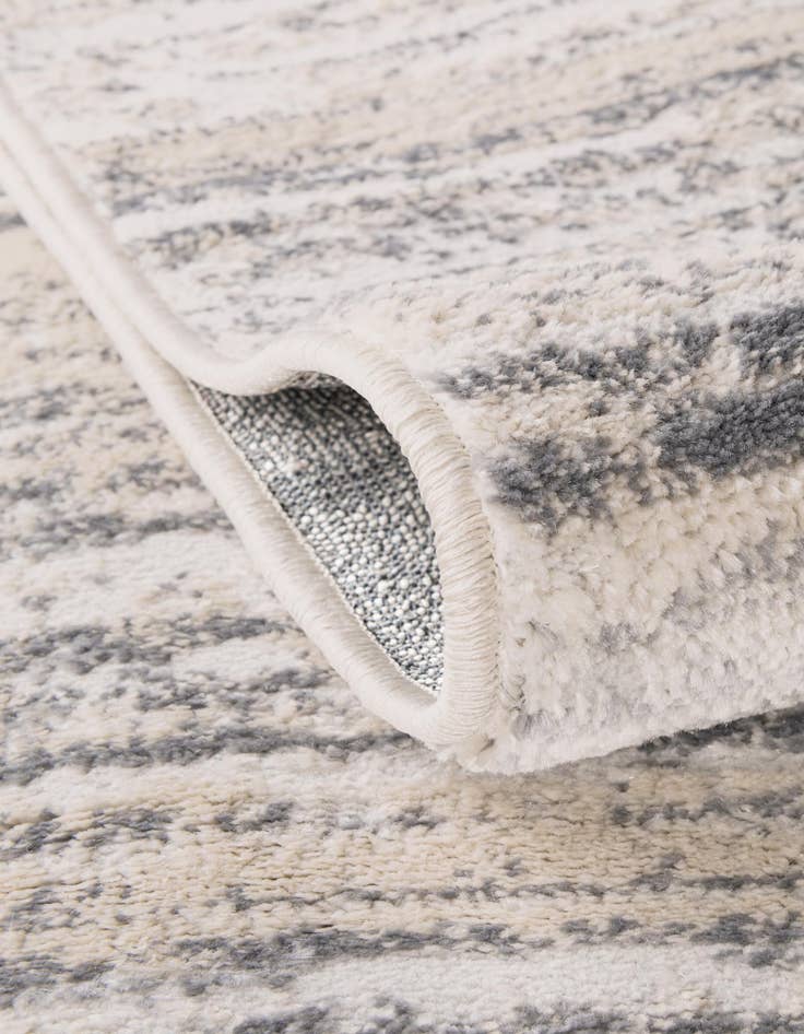 Detail image of  2' 7 x 10' Oasis Runner Rug