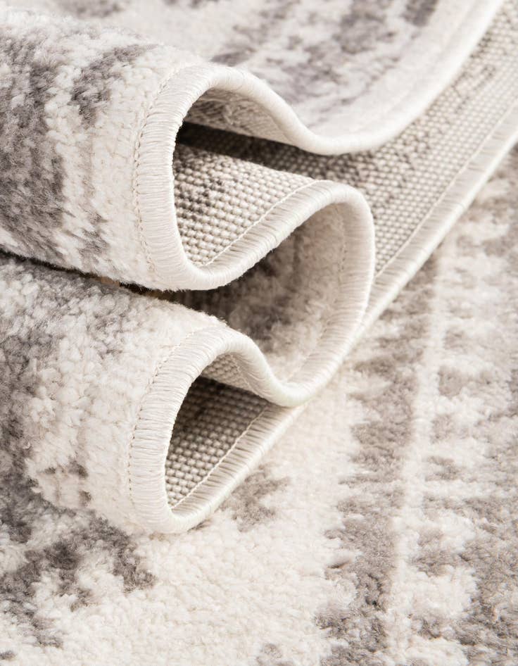 Detail image of  2' x 5' 3 Oxford Runner Rug