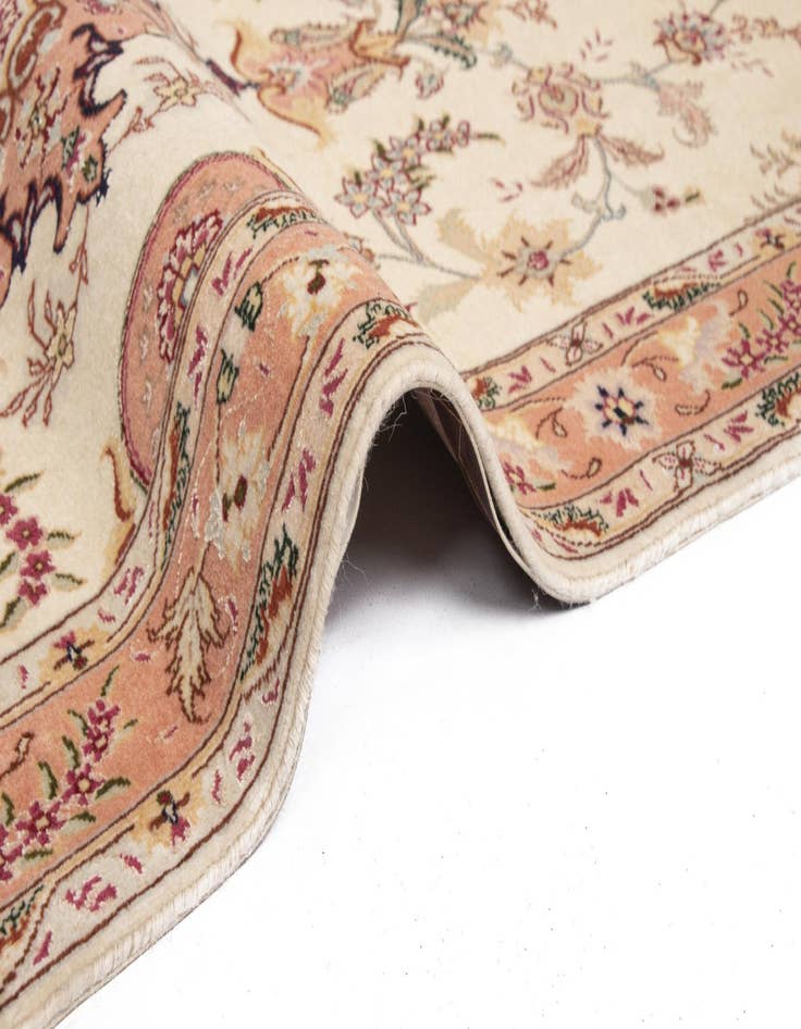 Detail image of  2' 8 x 6' 5 Tabriz Runner Rug