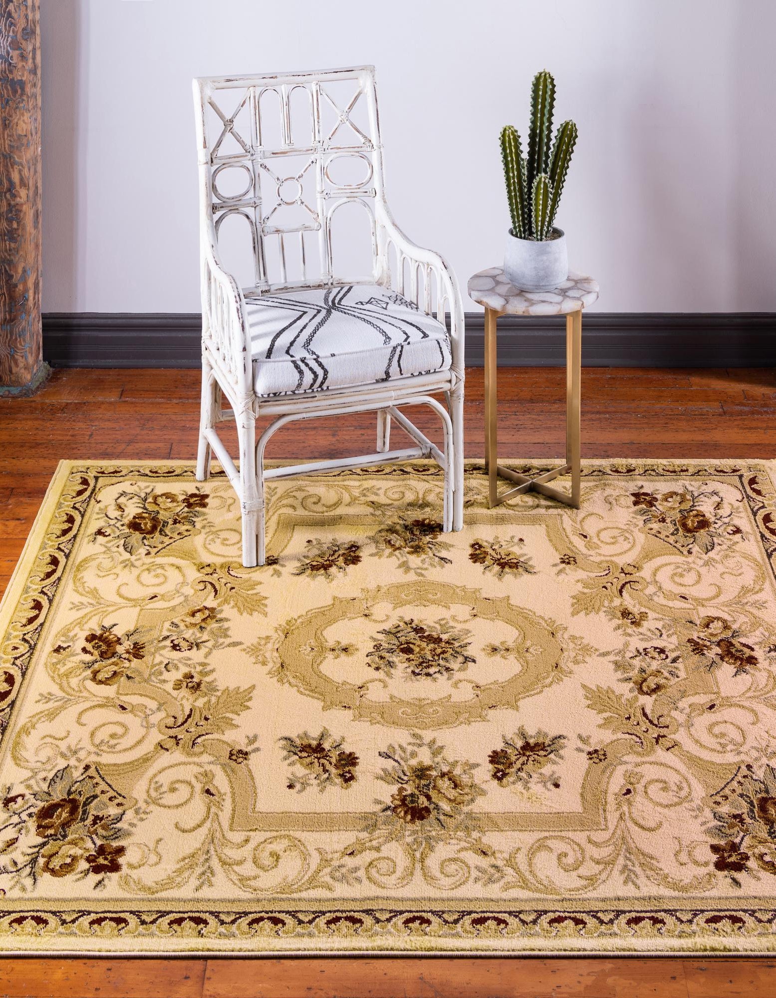 Cream 4' x 4' Chateau Square Rug | Rugs.com