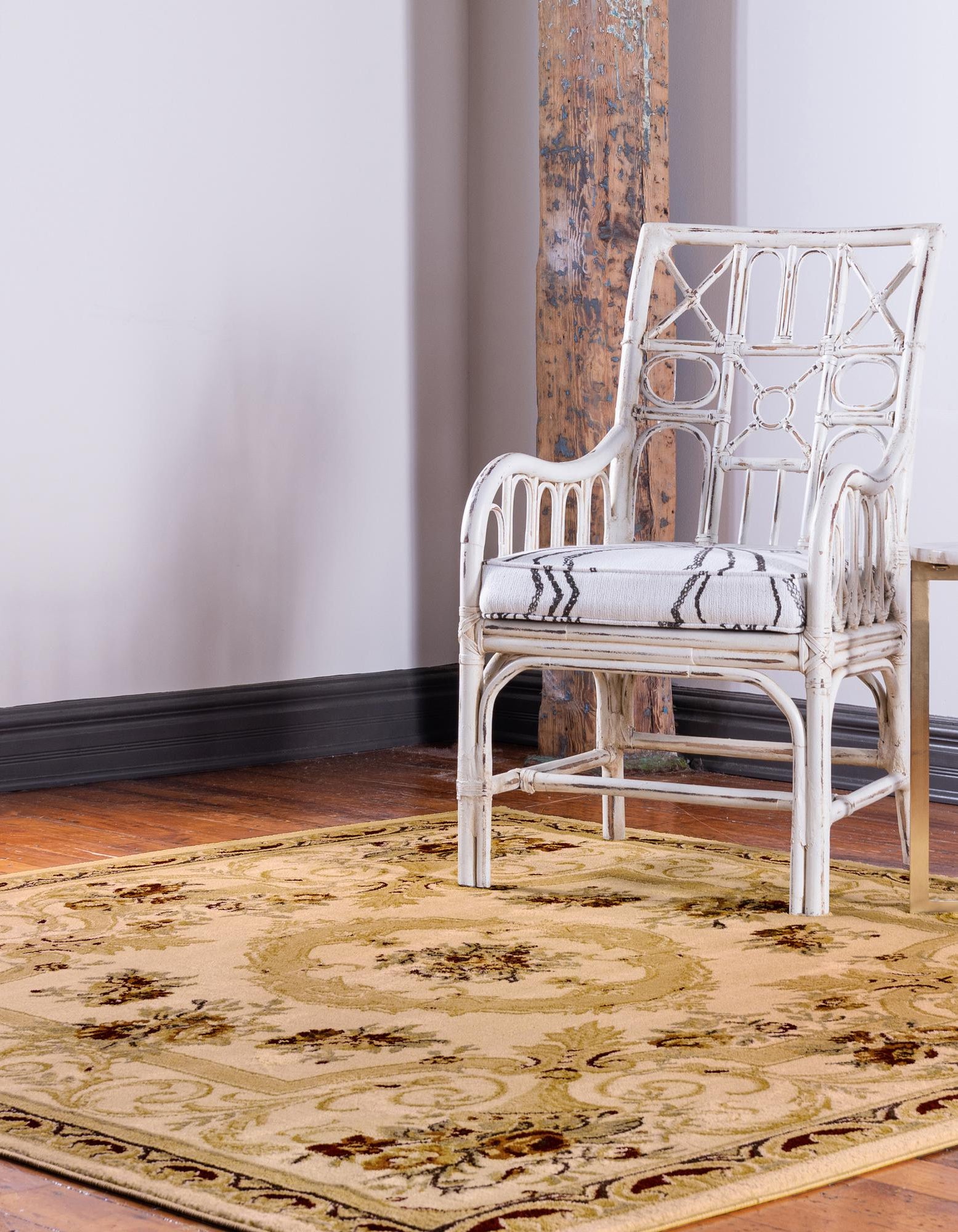 Cream 4' x 4' Chateau Square Rug | Rugs.com