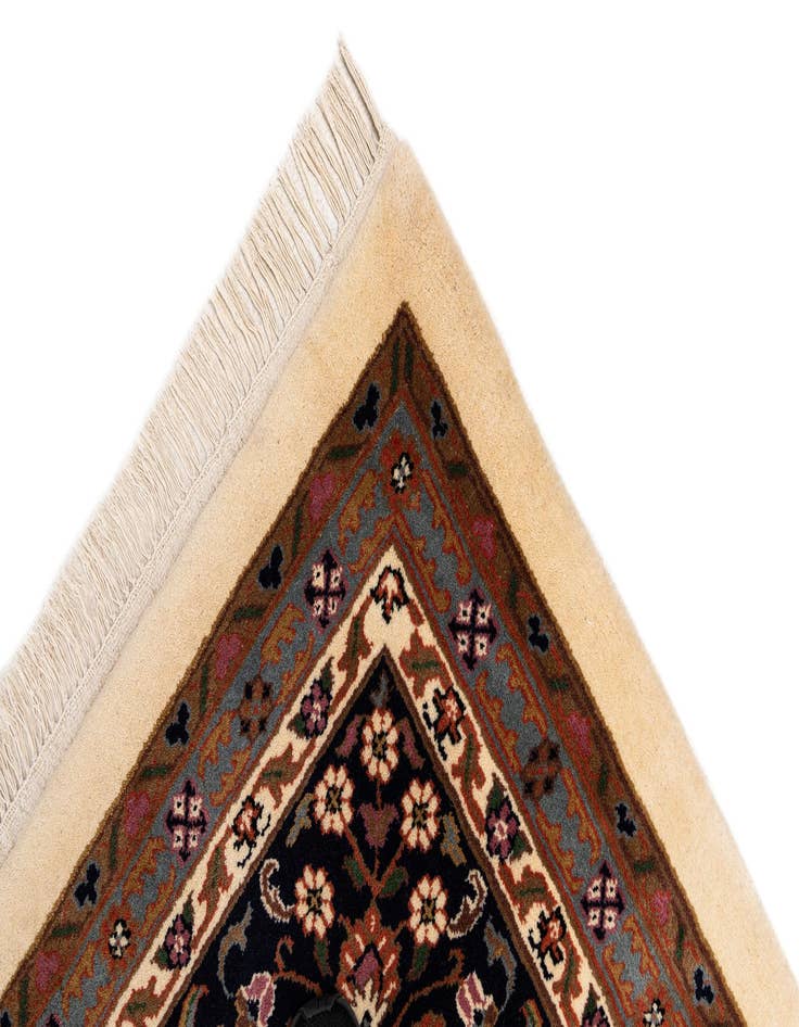 Detail image of  9' 11 x 10' 2  Hand Knotted Farahan Wool Square Rug