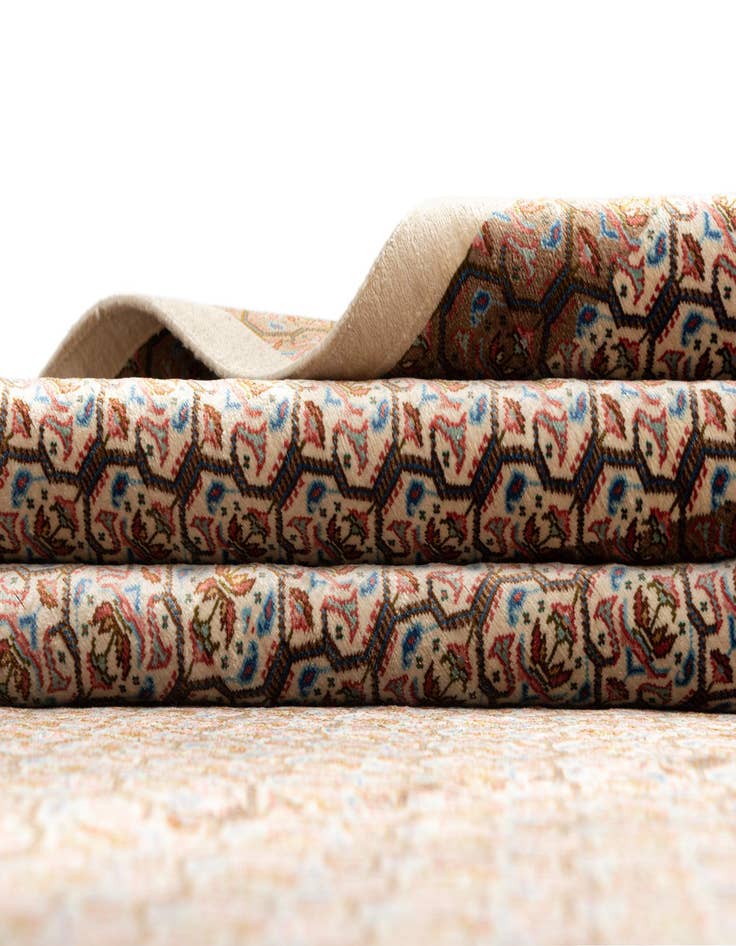 Detail image of  6' 8 x 6' 8 Ghom Silk Square Rug