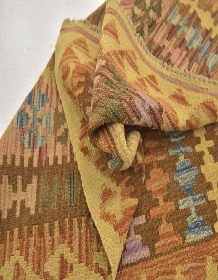 Detail image of  2' 10 x 3' 7  Hand Woven Kilim Maymana Wool Square Rug