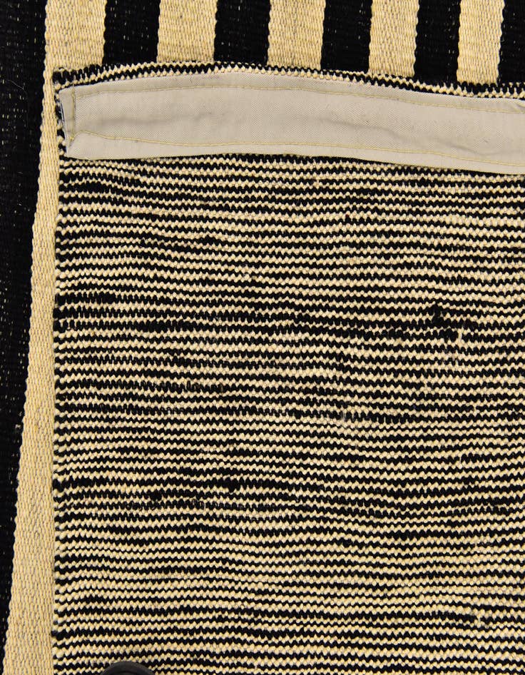 Detail image of  6' x 7' 6  Hand Woven Kilim Modern Wool Square Rug