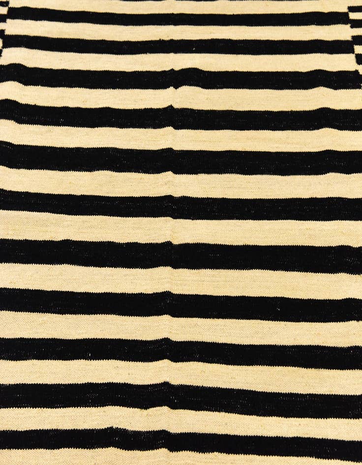 Detail image of  6' x 7' 6  Hand Woven Kilim Modern Wool Square Rug