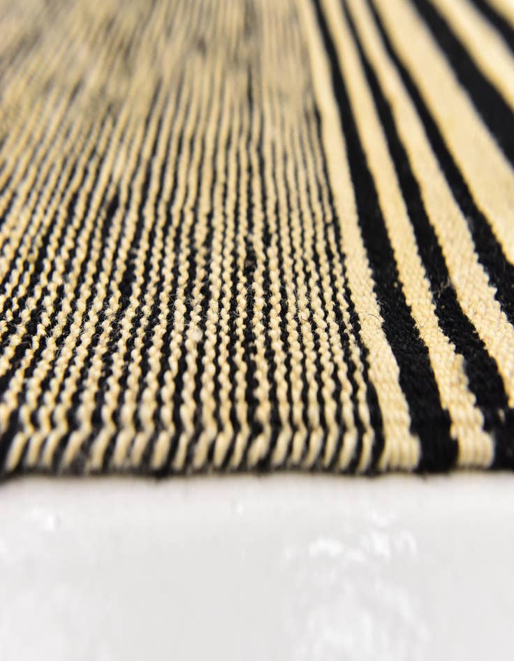 Detail image of  6' x 7' 6  Hand Woven Kilim Modern Wool Square Rug